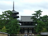 法隆寺中門と五重塔